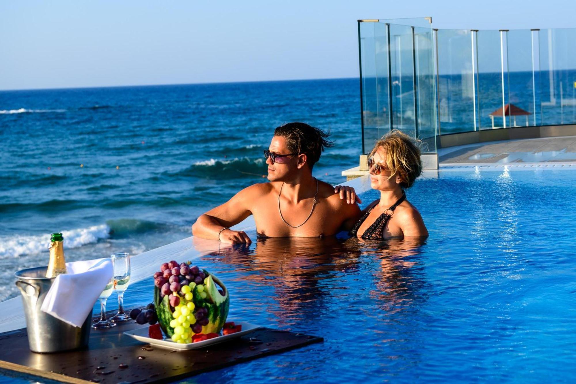 Alexander Beach Hotel&Village Resort Malia Exterior foto