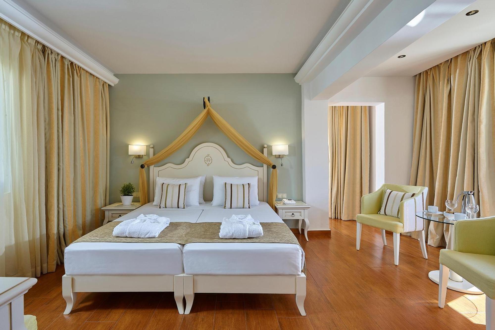 Alexander Beach Hotel&Village Resort Malia Exterior foto
